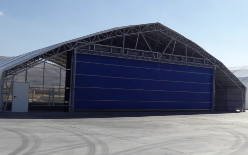 Hangar Kapısı